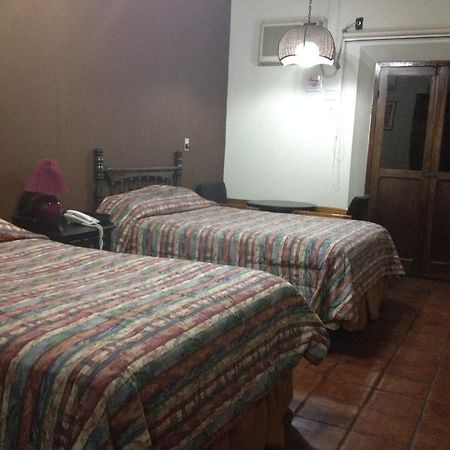 Hotel Posada De Don Jose Реталулеу Номер фото